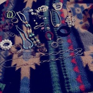 Vintage lot of costume jewelry. Necklaces, bracelets, earrings.